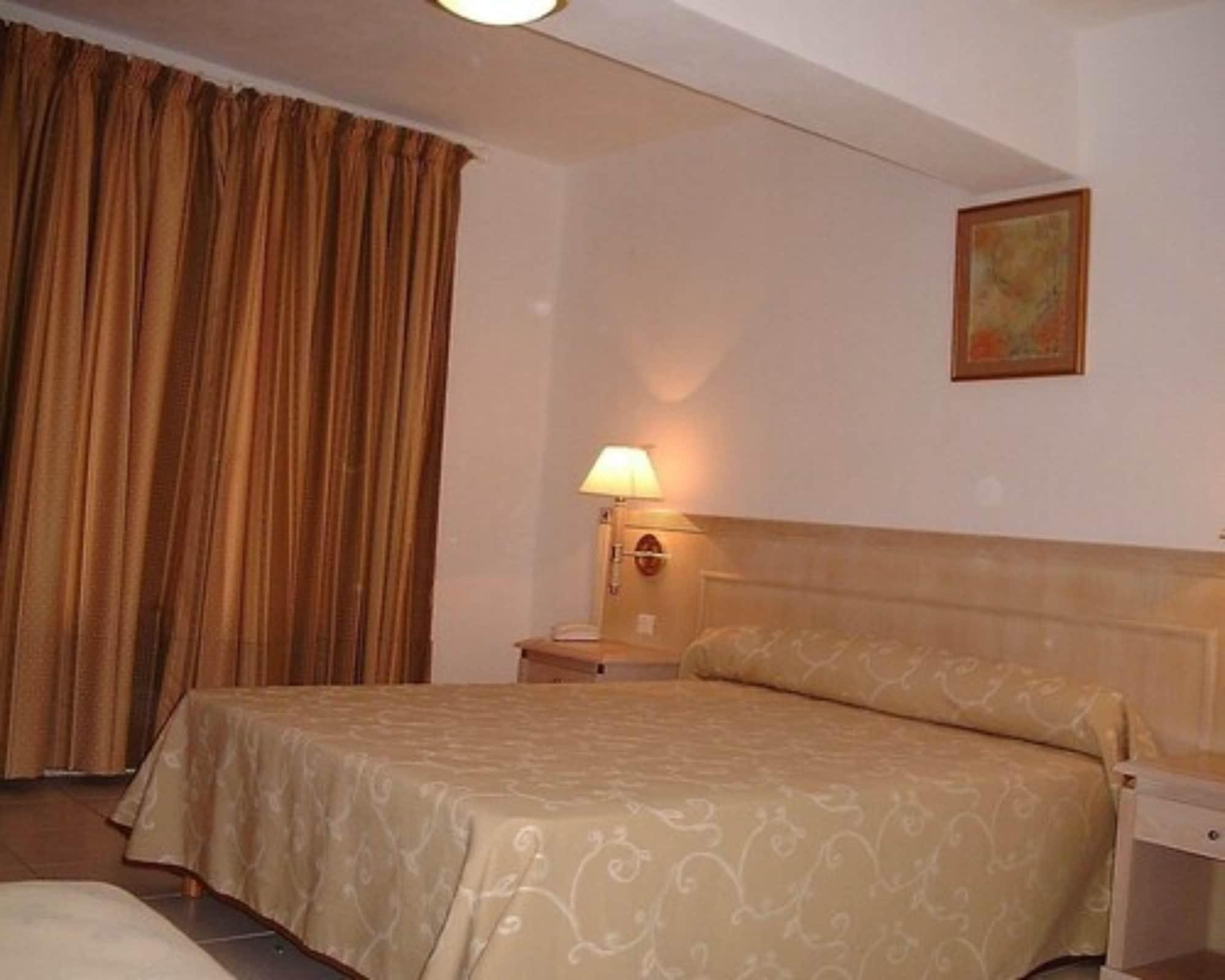 Hotel Residence San Pieru Tarcu Zewnętrze zdjęcie