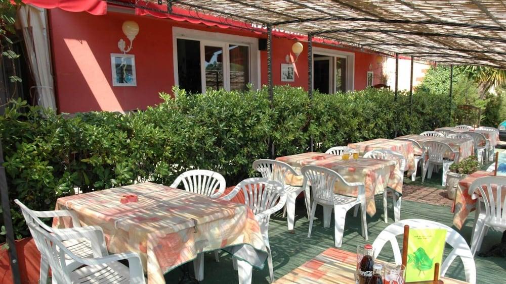 Hotel Residence San Pieru Tarcu Zewnętrze zdjęcie